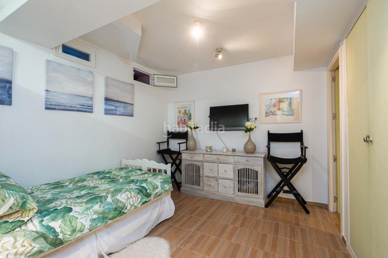 Foto 6d8d9bf9-d803-41e7-8d84-24bf743a3905. Maison jumelée avec cheminée parking piscine dans bahía de Marbella Marbella