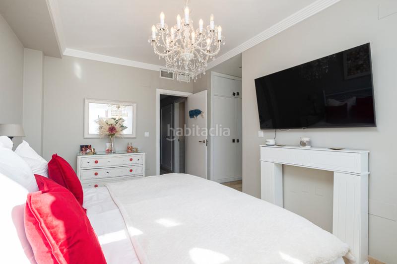 Foto 6f47c369-590b-4c0e-b083-e205112884ce. Maison jumelée avec cheminée parking piscine dans bahía de Marbella Marbella