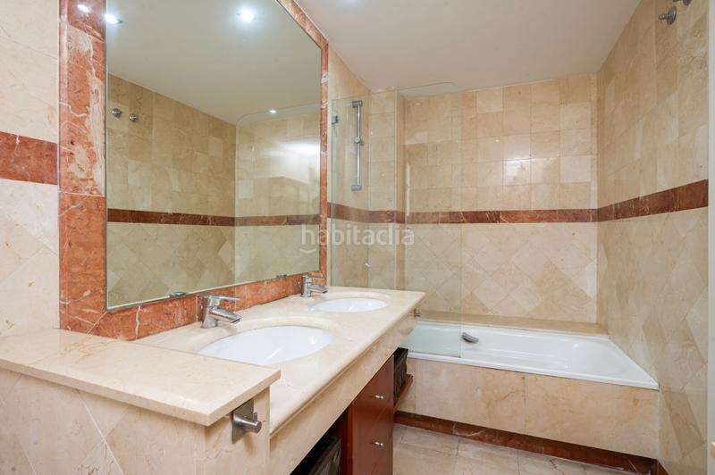 Foto 412bb7a3-7961-4ff6-aaff-6f156356e2d8. Planta baja apartamento en nagüeles, -milla oro en Marbella