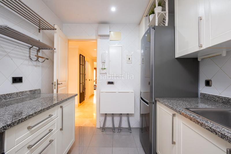 Foto ba04104d-25eb-4f24-894c-ae0c4db599e8. Planta baja apartamento en nagüeles, -milla oro en Marbella