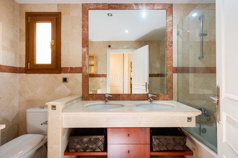 Foto f33e31bc-dfac-40f1-b624-3ab614bc157f. Planta baja apartamento en nagüeles, -milla oro en Marbella