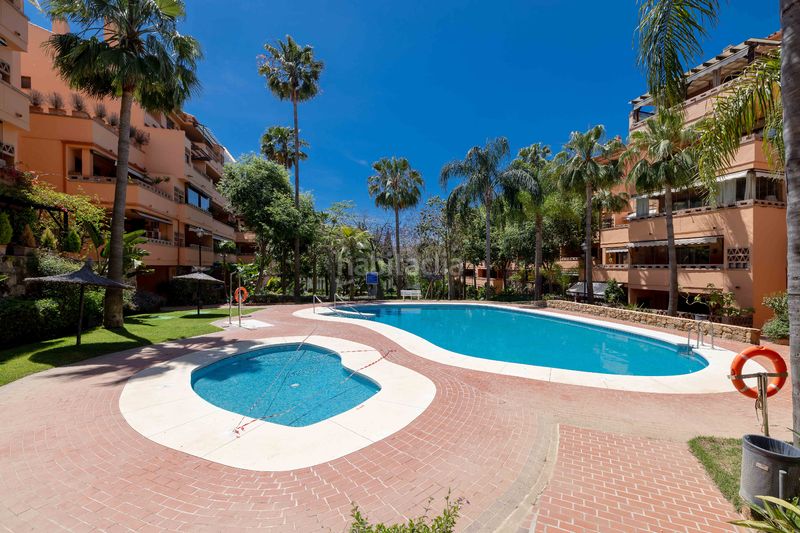 Foto 37213e47-0bd3-42aa-b421-8a65ae4b50fa. Pis amb calefacció aparcament piscina a La Carolina - Guadalpín Marbella