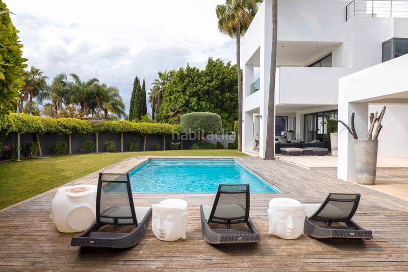 Foto 2dd701a6-7999-4365-9849-3a38709f5c44. Xalet amb calefacció aparcament piscina a lomas de Marbella club Marbella