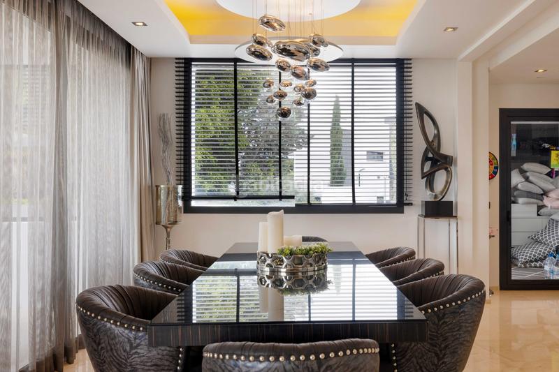 Foto 368a552f-5279-4fea-bea6-7504f298f535. Xalet amb calefacció aparcament piscina a lomas de Marbella club Marbella