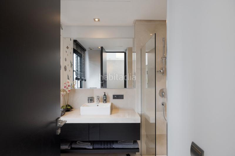 Foto 5608074e-d9a8-481a-9a10-7602fbe0d0a6. Xalet amb calefacció aparcament piscina a lomas de Marbella club Marbella