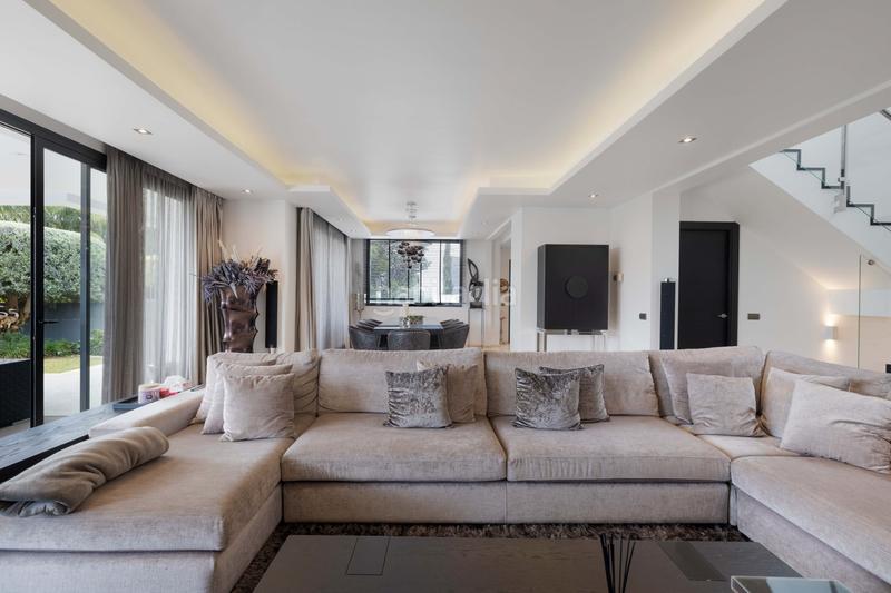 Foto a8bb18ac-6cc8-4616-8736-7f31655283ab. Xalet amb calefacció aparcament piscina a lomas de Marbella club Marbella