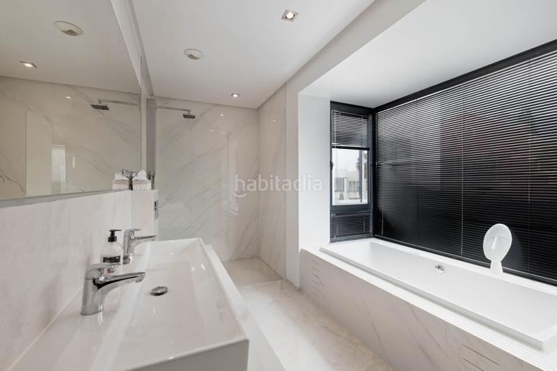 Foto ac2a94e5-f8b6-43ca-b577-3c866a4f401d. Xalet amb calefacció aparcament piscina a lomas de Marbella club Marbella