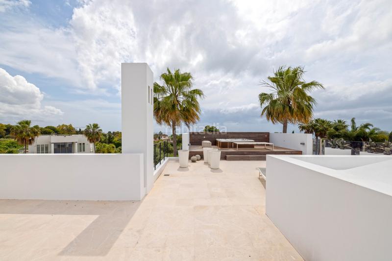 Foto dc50b1e6-e5f8-4686-ae43-9dd94f32e884. Xalet amb calefacció aparcament piscina a lomas de Marbella club Marbella