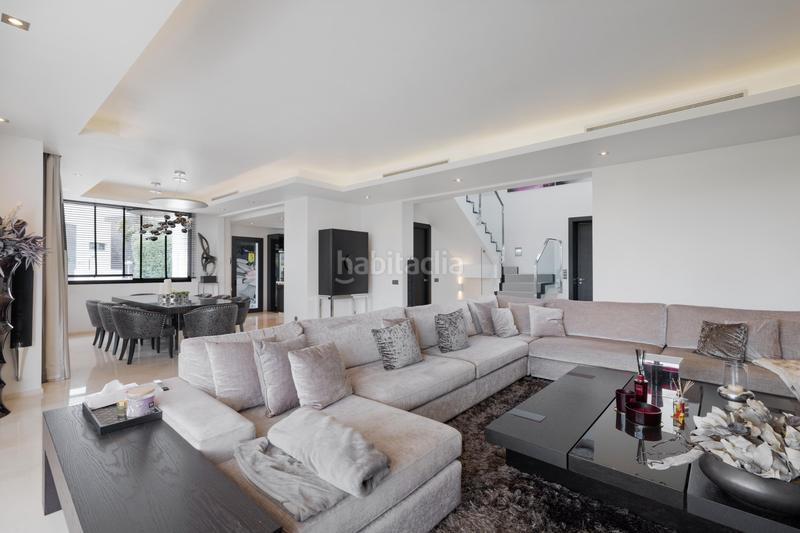 Foto edf04d4b-4e8b-4a0a-94b7-eb9f9d39adf7. Xalet amb calefacció aparcament piscina a lomas de Marbella club Marbella