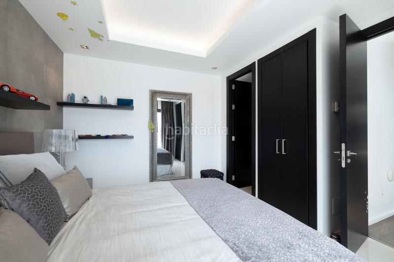 Foto f6f4914d-9ab9-40f2-baa6-cc067d4e1d72. Xalet amb calefacció aparcament piscina a lomas de Marbella club Marbella