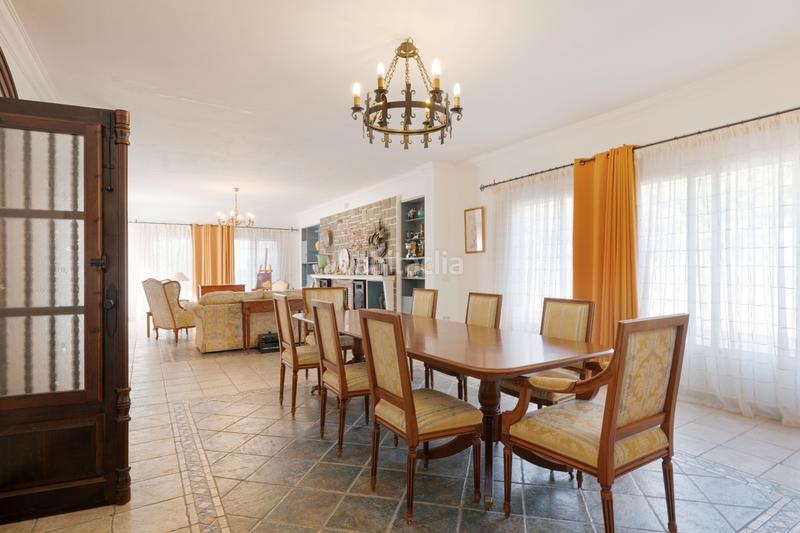 Foto 2c6612c2-a7d2-4790-8579-ab514a3f14e0. Casa  con gran parcela este en El Rosario - Ricmar Marbella