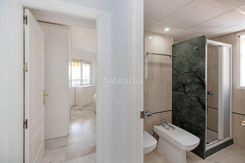 Foto 0e646537-cd0a-4396-9d60-591417b299d3. Piso apartamento con vistas en segunda línea de playa en Marbella