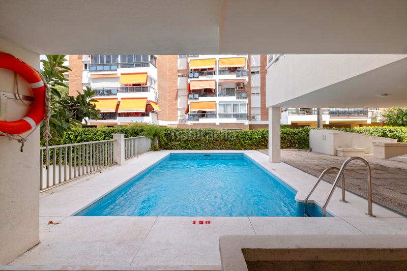 Foto 2a642cb1-1960-4b4b-b361-302463062000. Piso apartamento con vistas en segunda línea de playa en Marbella