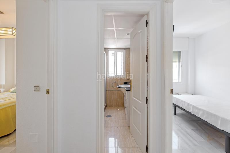 Foto d3e75afc-270b-490e-96b0-9d897c16ba11. Piso apartamento con vistas en segunda línea de playa en Marbella