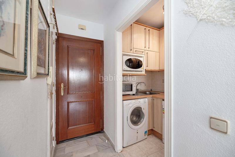 Foto eb2cf268-99bf-4c1c-911b-dff06f1e816f. Piso apartamento con vistas en segunda línea de playa en Marbella