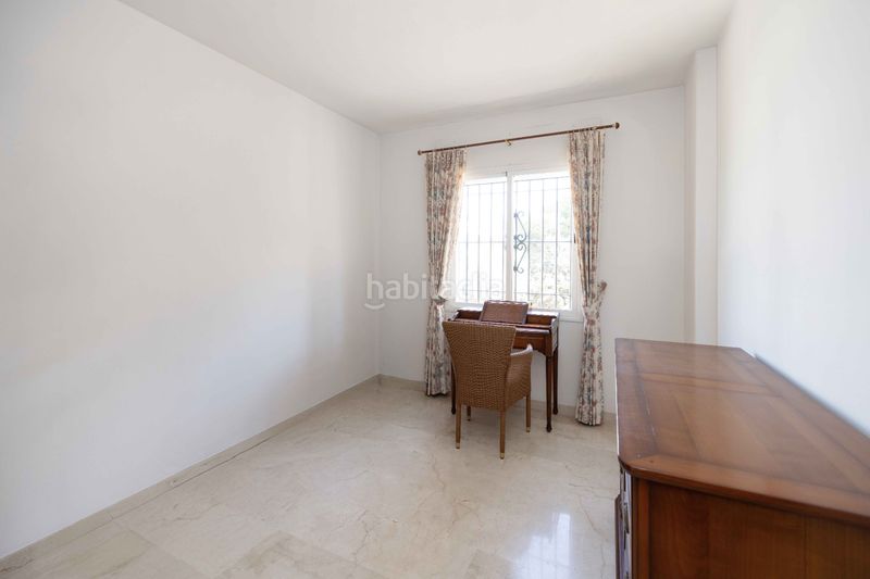 Foto ff86b27a-8c31-48d8-ba10-71c830bdadce. Àtic amb aparcament piscina a Costabella Marbella