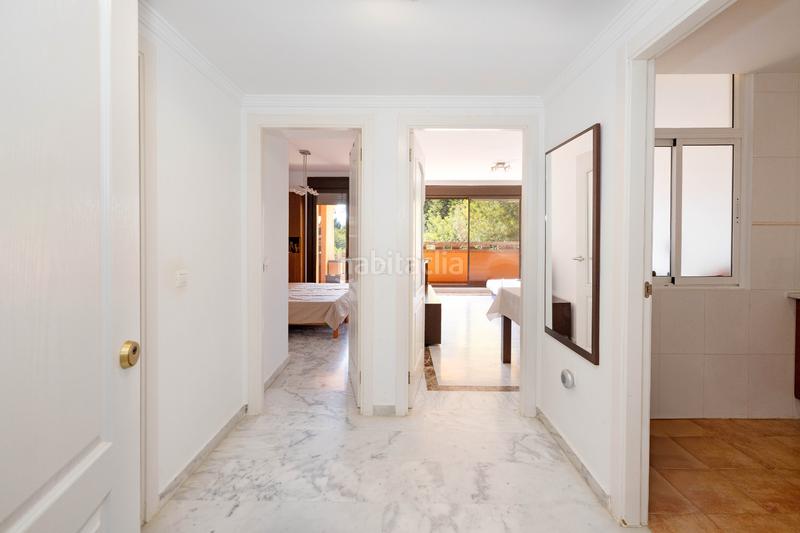 Foto 88bd7600-2476-4fb2-96d2-fb417e526402. Piccolo appartamento con parcheggio piscina in La Carolina - Guadalpín Marbella