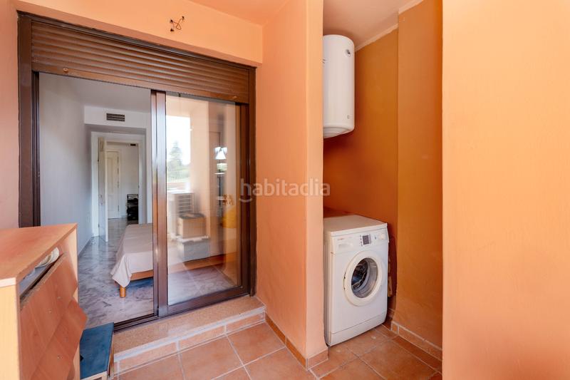 Foto e35f7dfa-1110-444f-90f1-62577e677188. Piccolo appartamento con parcheggio piscina in La Carolina - Guadalpín Marbella