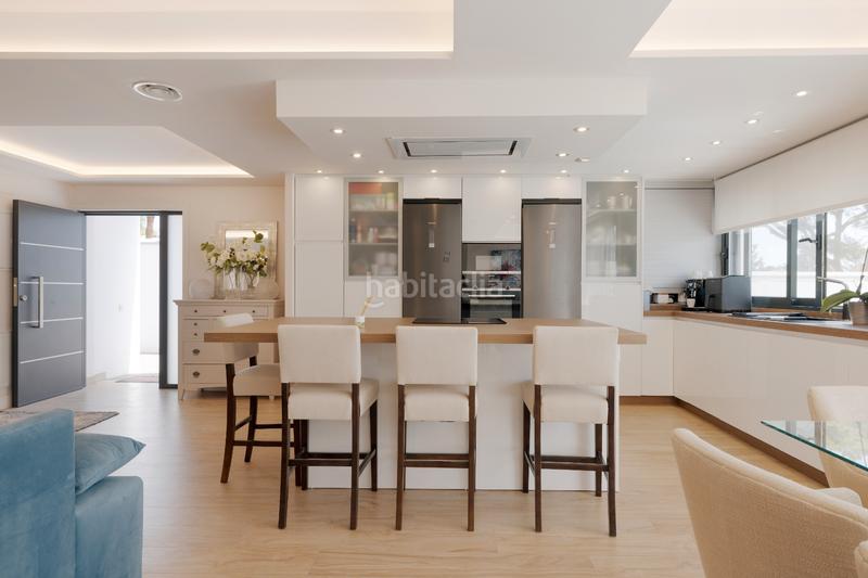 Foto 8d10c334-12c2-4650-8144-9895cfb5fe62. Chalet avec chauffage parking piscine dans Valdeolletas - Las Cancelas - Xarblanca Marbella