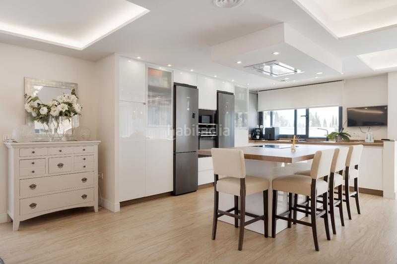 Foto b4884eb9-4439-4ecf-96b1-3b779c5be60f. Chalet avec chauffage parking piscine dans Valdeolletas - Las Cancelas - Xarblanca Marbella