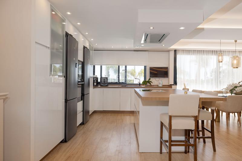 Foto fcb917ae-6ef4-4dc9-b549-da70e1817ba0. Chalet avec chauffage parking piscine dans Valdeolletas - Las Cancelas - Xarblanca Marbella