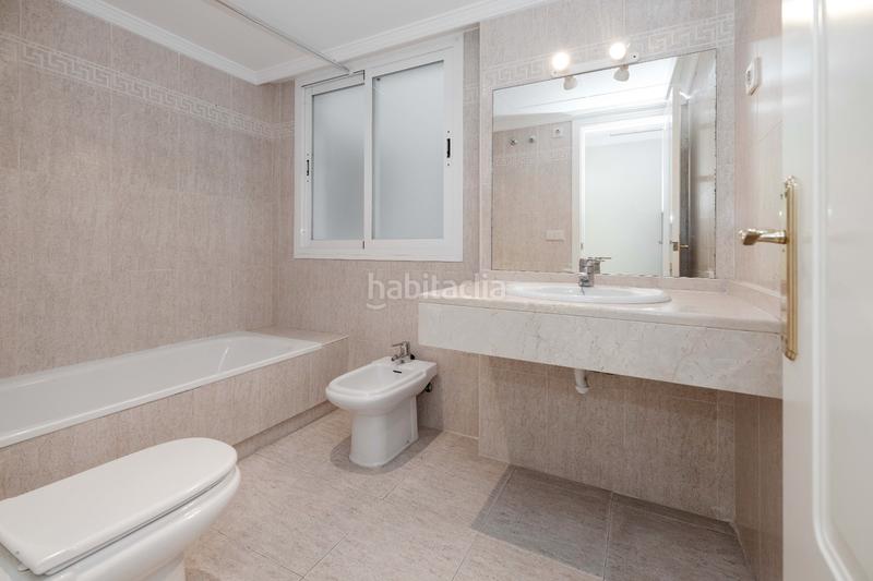 Foto 396f969f-617e-43ed-9785-e7be53166279. Appartement avec parking piscine dans La Carolina - Guadalpín Marbella