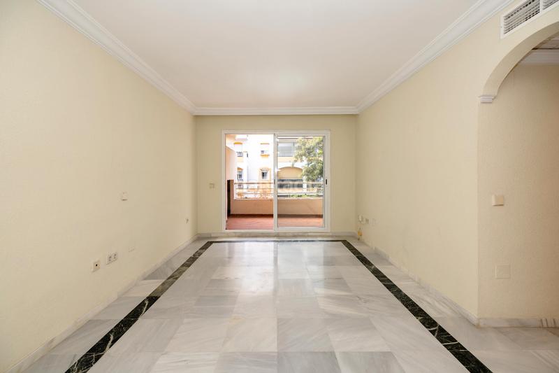 Foto 86cd102b-695d-489a-a709-3eef7ace6ecc. Appartement avec parking piscine dans La Carolina - Guadalpín Marbella