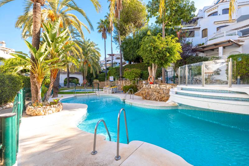 Foto 3d9942ef-facc-4ed2-a3d0-67095481011f. Appartement avec cheminée chauffage piscine dans Real de Zaragoza Marbella