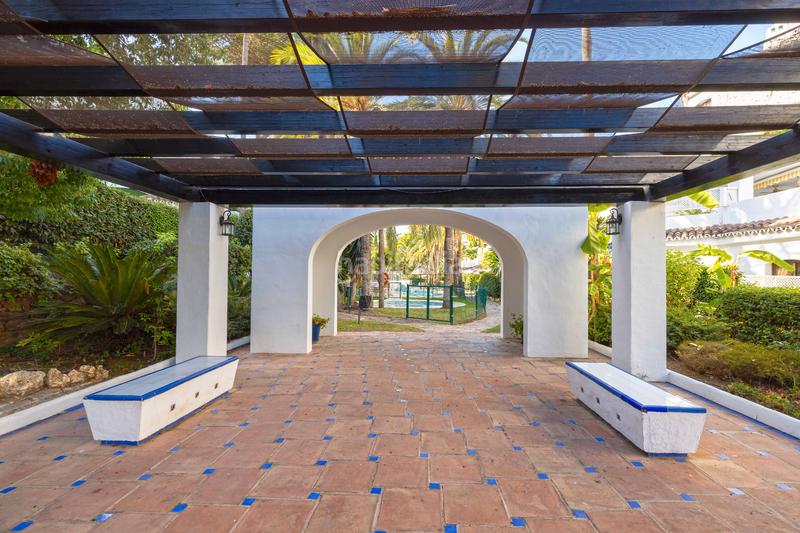 Foto 83e53fa6-3e81-412e-a1de-920fc326acb0. Appartement avec cheminée chauffage piscine dans Real de Zaragoza Marbella