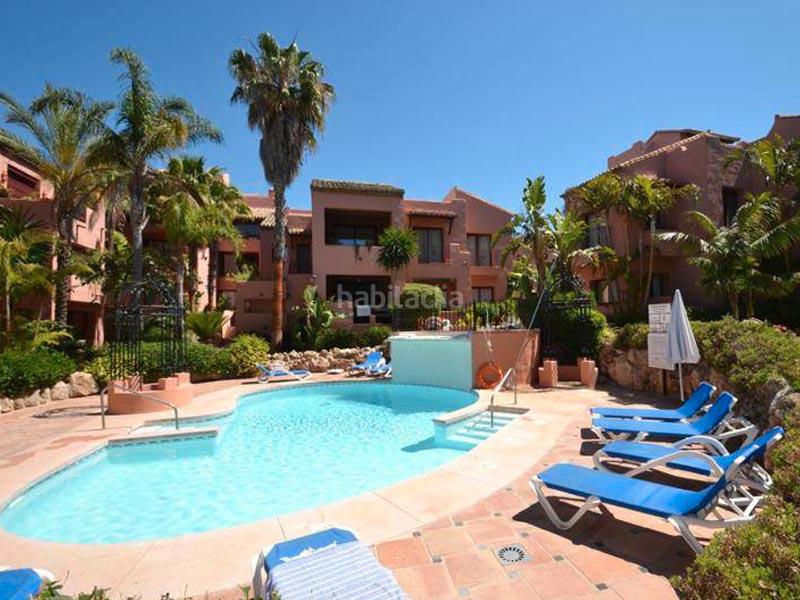 Foto 2fc9fd24-e3da-417e-a6b7-aad38a7517da. Piso apartamento en elviria playa en Romana Playa Marbella