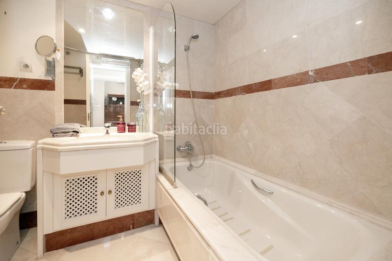 Foto 33e625d0-ab72-435e-a50e-7c41b6d07a81. Piso apartamento en elviria playa en Romana Playa Marbella
