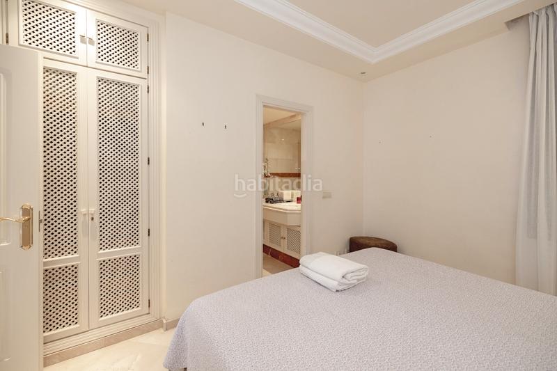 Foto 722d61e7-9775-48cc-b83a-10452c494573. Piso apartamento en elviria playa en Romana Playa Marbella