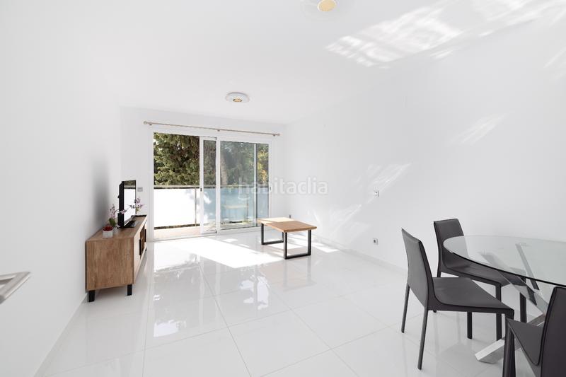 Foto c22b1a84-a2c6-4cf4-b228-8e6405fc74d8. Appartamento con riscaldamento parcheggio in Playa Bajadilla - Puertos Marbella