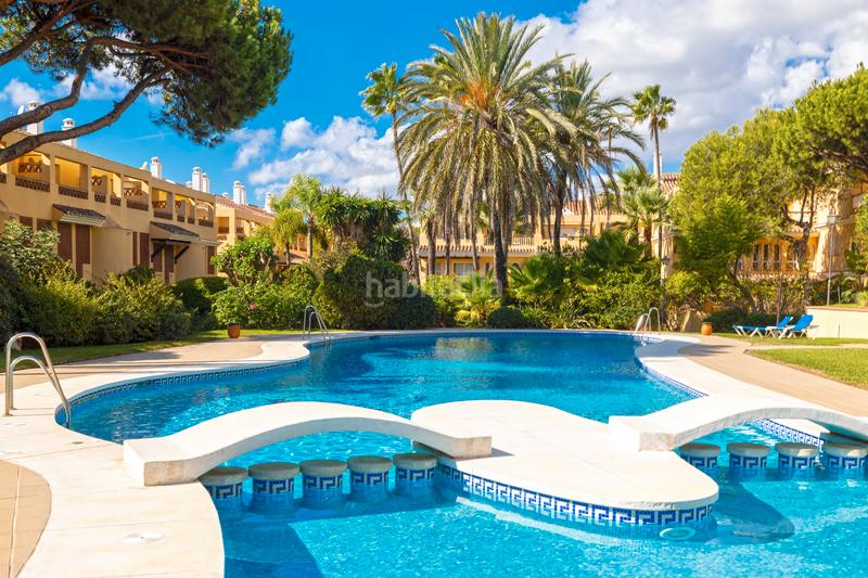 Foto 04afb486-a747-4aa2-a5ec-ae45b674a889. Pis amb calefacció aparcament piscina a Romana Playa Marbella