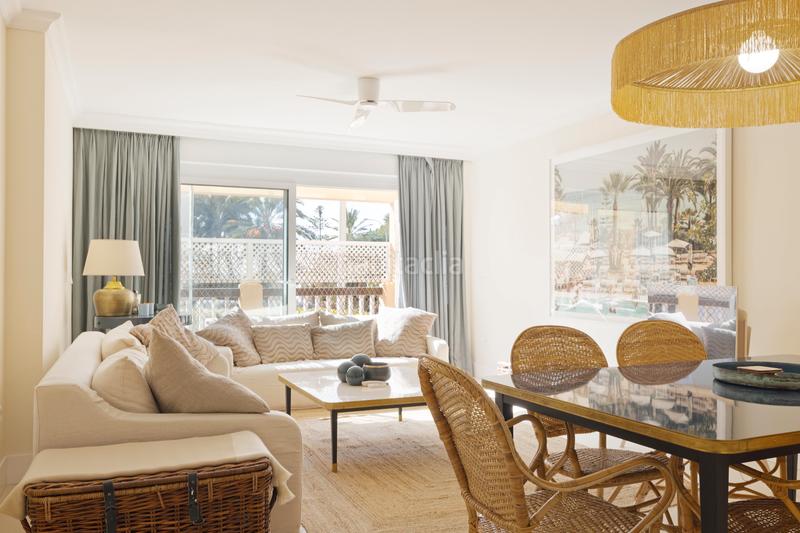 Foto 2f6f731d-9f13-4844-a875-aeeca7049ad5. Pis amb calefacció aparcament piscina a Romana Playa Marbella