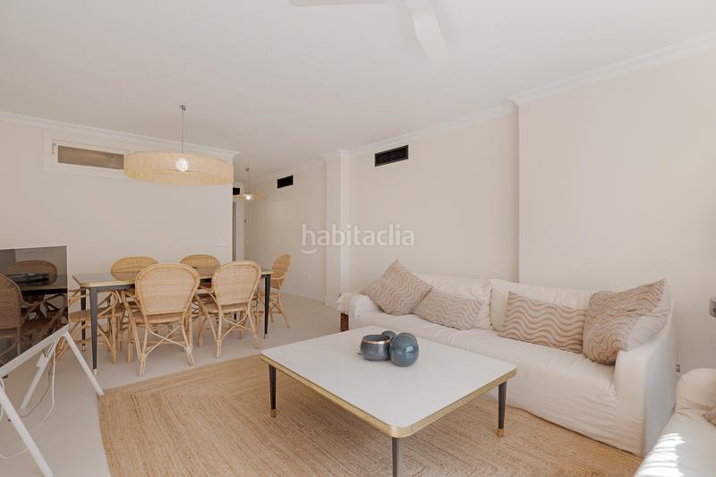 Foto 4b562f4e-46f7-4253-ab60-f154bb23a39b. Pis amb calefacció aparcament piscina a Romana Playa Marbella