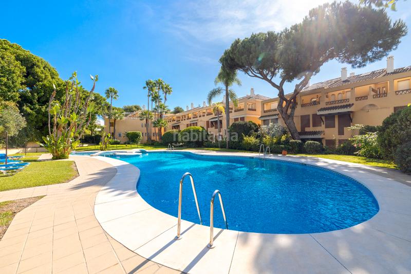 Foto d1c8b979-9ea1-4931-9cd5-6891d87c527f. Pis amb calefacció aparcament piscina a Romana Playa Marbella