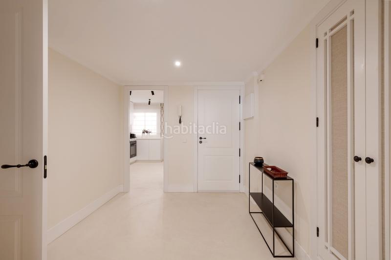 Foto ef89a436-2e67-4f16-adaa-b0e31015b643. Pis amb calefacció aparcament piscina a Romana Playa Marbella