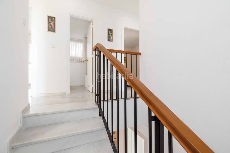 Foto 0d0957d3-1bf2-4c9c-bd3c-7f7189e1fa4b. Dúplex amb xemeneia aparcament piscina a Valdeolletas - Las Cancelas - Xarblanca Marbella