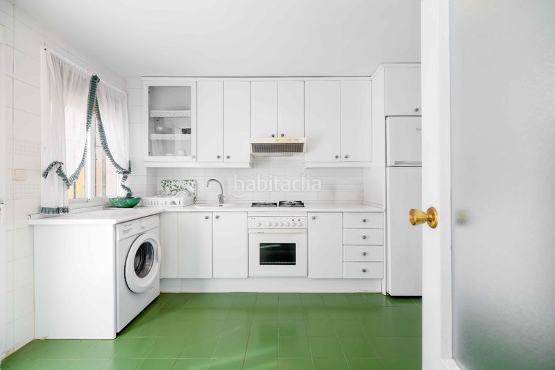 Foto 7c527909-3e80-4207-b9bc-655f8e67ad61. Dúplex amb xemeneia aparcament piscina a Valdeolletas - Las Cancelas - Xarblanca Marbella