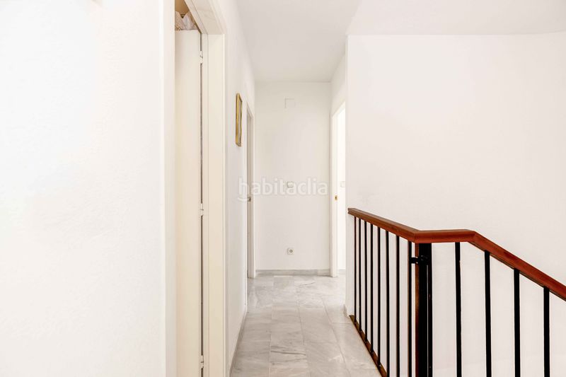 Foto b6060016-bbab-435e-9ec1-5eaa49331540. Dúplex amb xemeneia aparcament piscina a Valdeolletas - Las Cancelas - Xarblanca Marbella