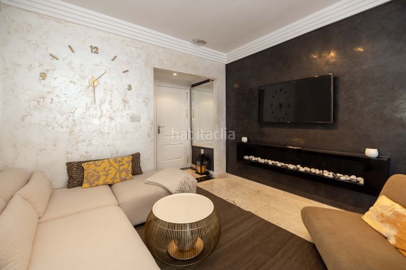 Foto 209d872b-5222-4035-bc35-9d548b22fb3c. Pis amb calefacció piscina a Playa Bajadilla - Puertos Marbella