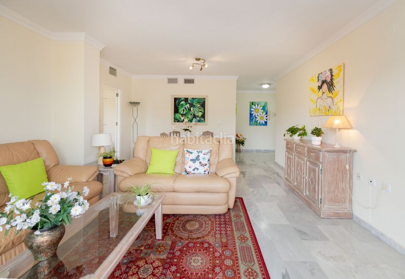Foto 1e258b60-f808-4c38-8f09-fb7303a0290d. Apartament amb piscina a Las Chapas - Alicate Playa Marbella