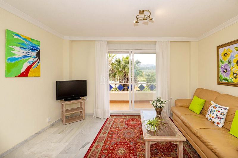 Foto 31e1eb80-9e90-49c0-b354-a34370d557d1. Apartament amb piscina a Las Chapas - Alicate Playa Marbella