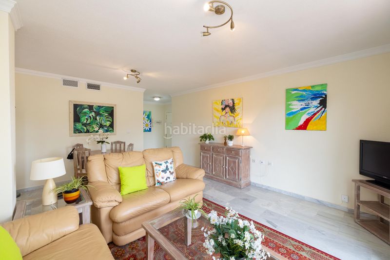 Foto e3e358ec-5bb0-4cf9-a2c5-26530bb23e4f. Apartament amb piscina a Las Chapas - Alicate Playa Marbella