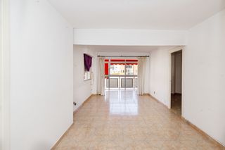 Pis  Calle hermanos salom. Apartamento en marbella ciudad