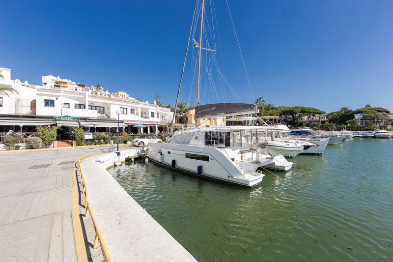 Foto 8109232c-a8f7-4771-9da6-8cf784d0633c. Pis amb calefacció piscina a Cabopino - Artola Marbella