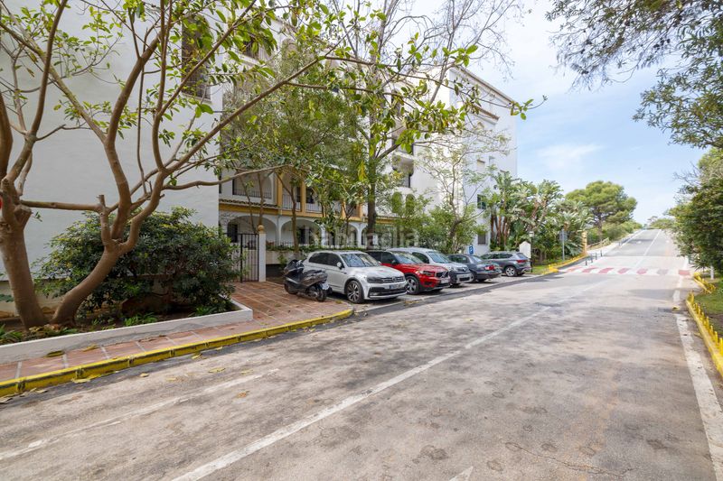 Foto a785f49a-142c-424e-ac9b-fbc627595c02. Pis amb calefacció piscina a Cabopino - Artola Marbella