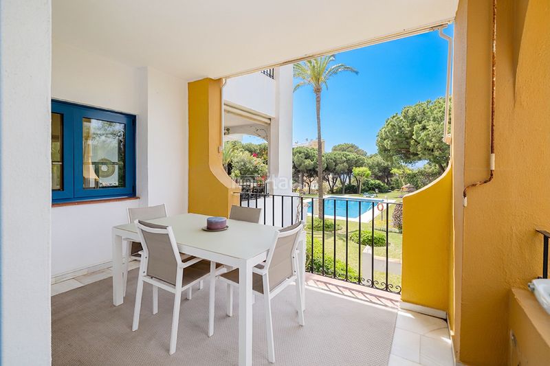 Foto e54f611e-328d-4972-a72e-e7374a830563. Pis amb calefacció piscina a Cabopino - Artola Marbella