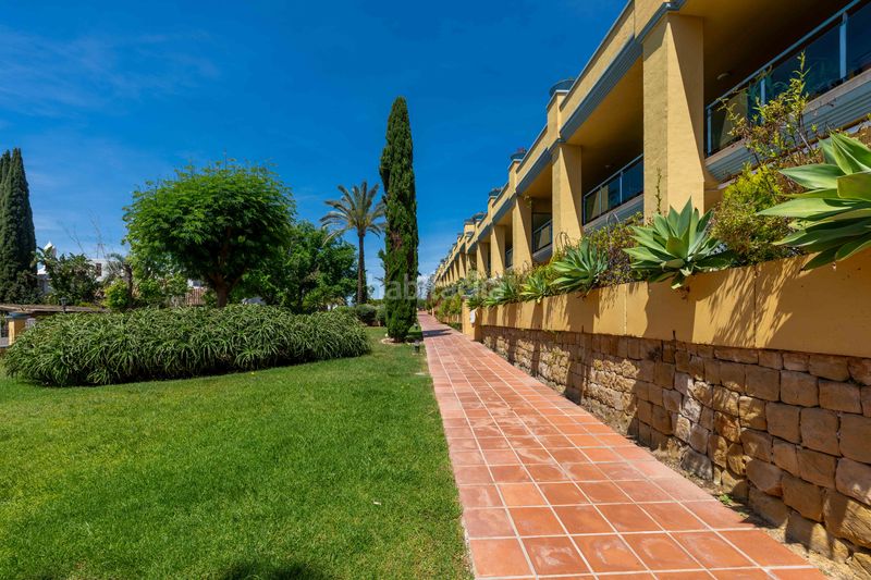 Foto 5377fba4-834e-4fb9-bcc6-a8ec87709db1. Planta baixa amb calefacció aparcament piscina a Marbella